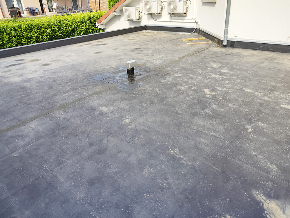 végétalisation-de-toit-plat-entreprise-construction-étanchéité